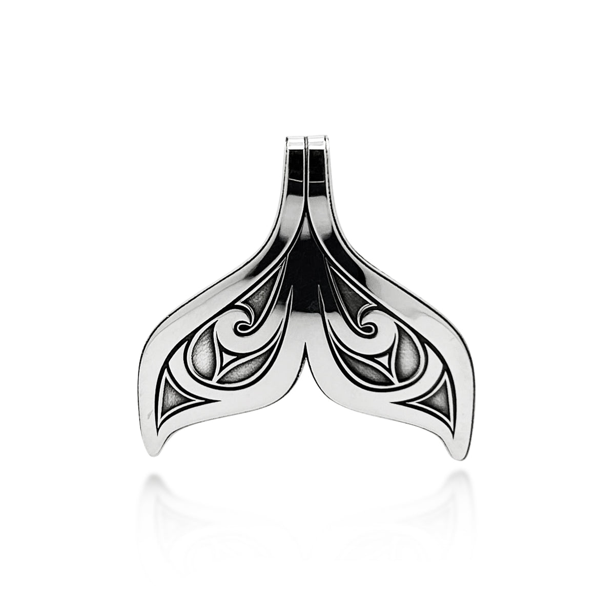 Pendentif queue de baleine