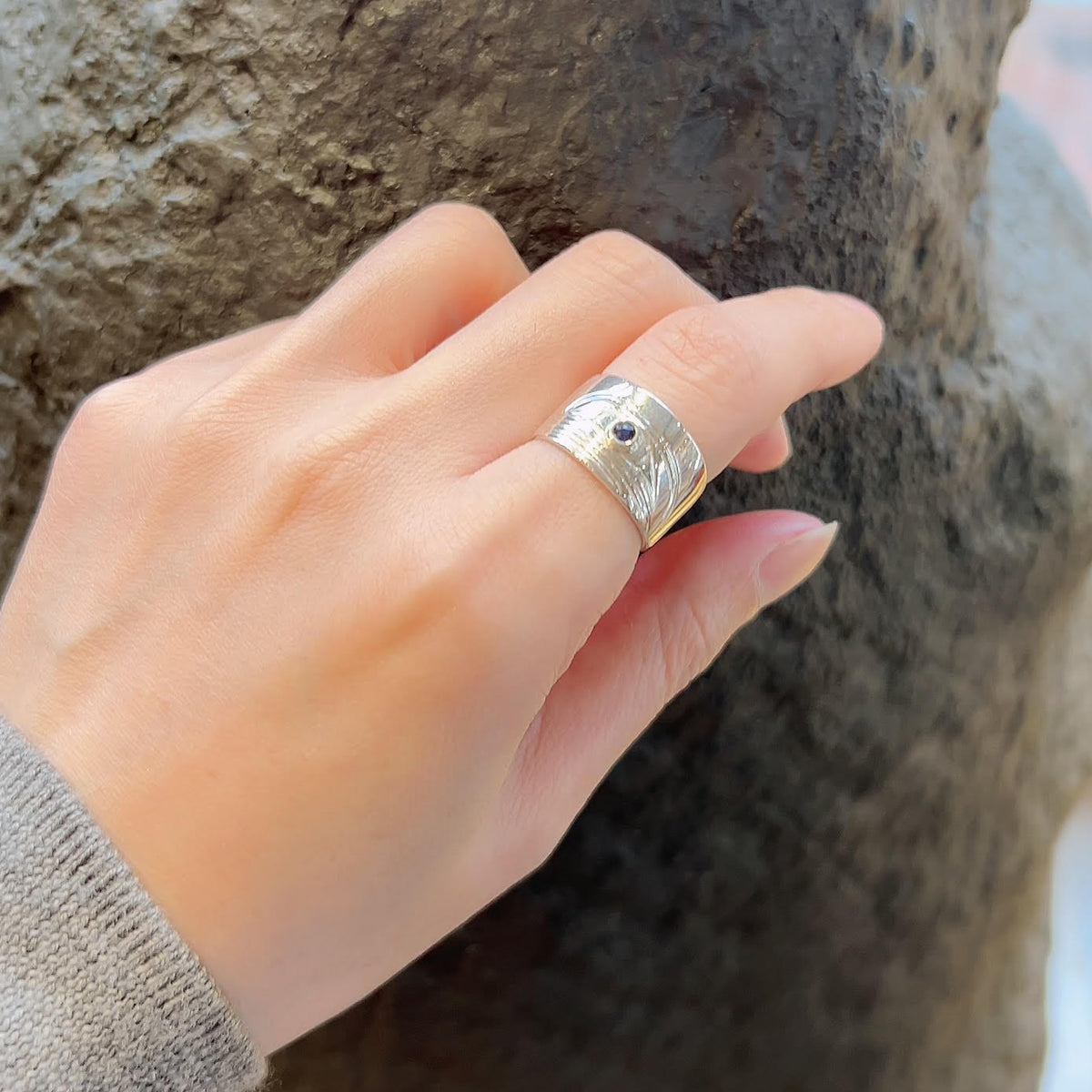 Bague orque avec saphir