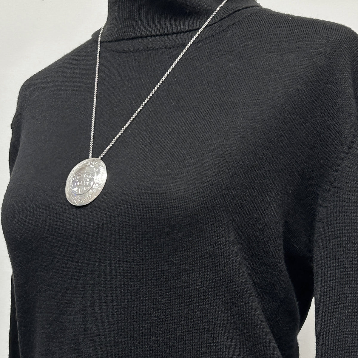 Pendentif Ours et Saumons