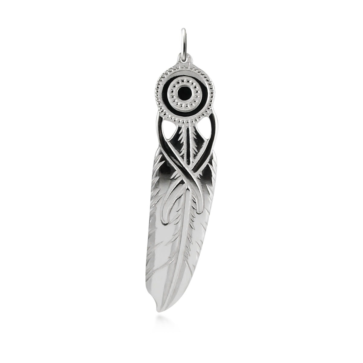 Pendentif en plumes d'aigle