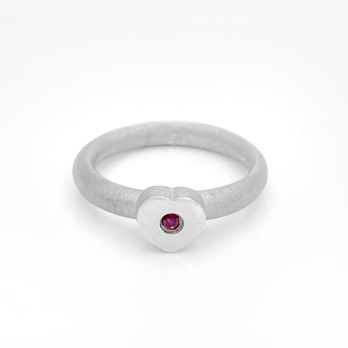 Bague en rubis - Finition sablée et polie