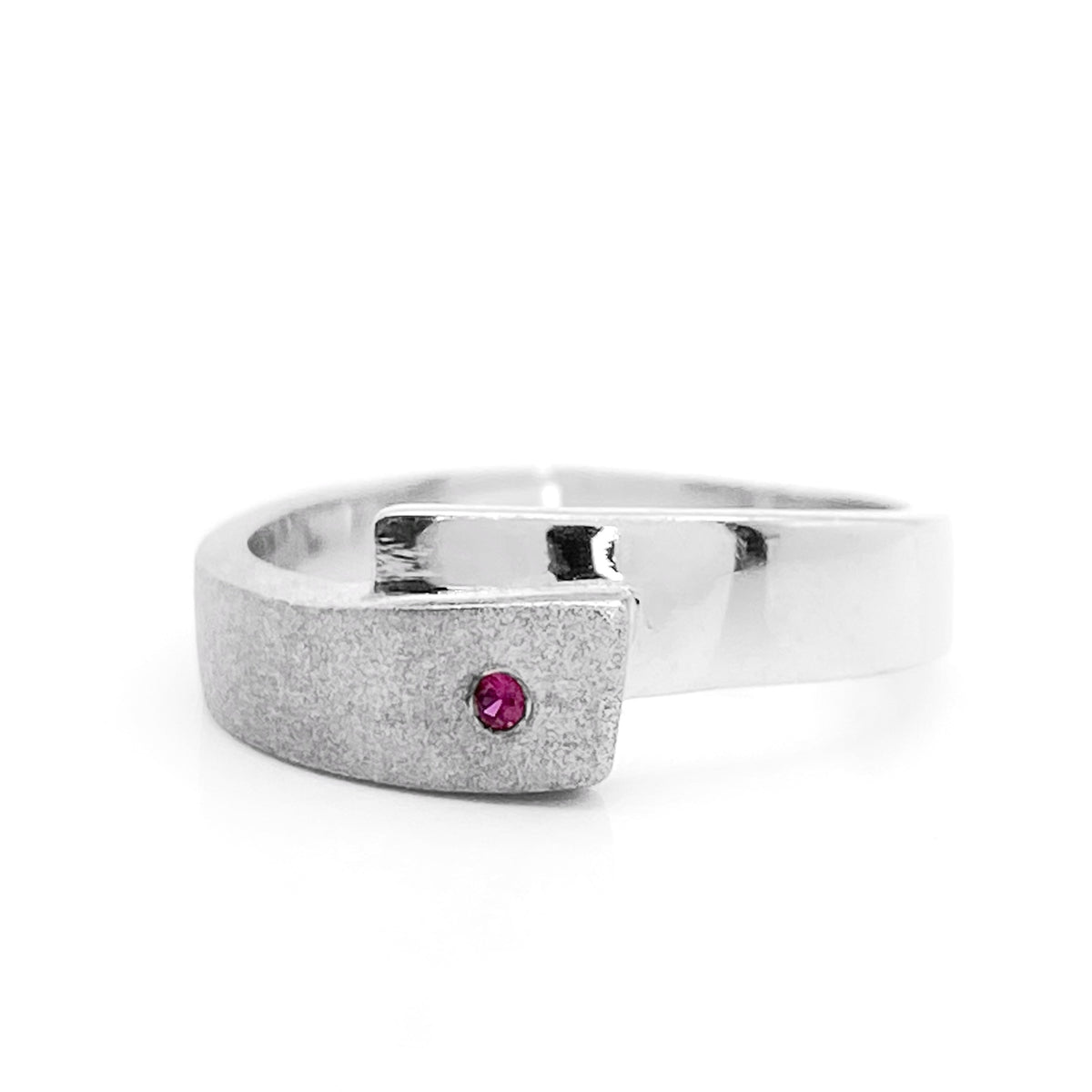 Bague Rubis - Finition Sablée et Polie