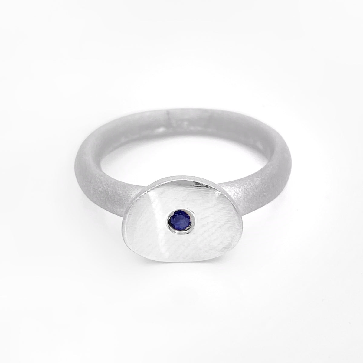 Bague Saphir - Finition sablée et polie