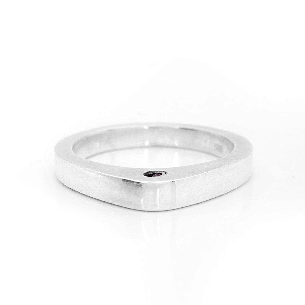 Bague en rubis et saphir - finition polie