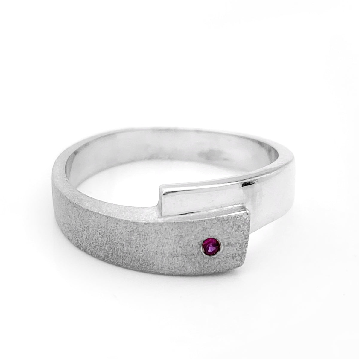 Bague Rubis - Finition Sablée et Polie