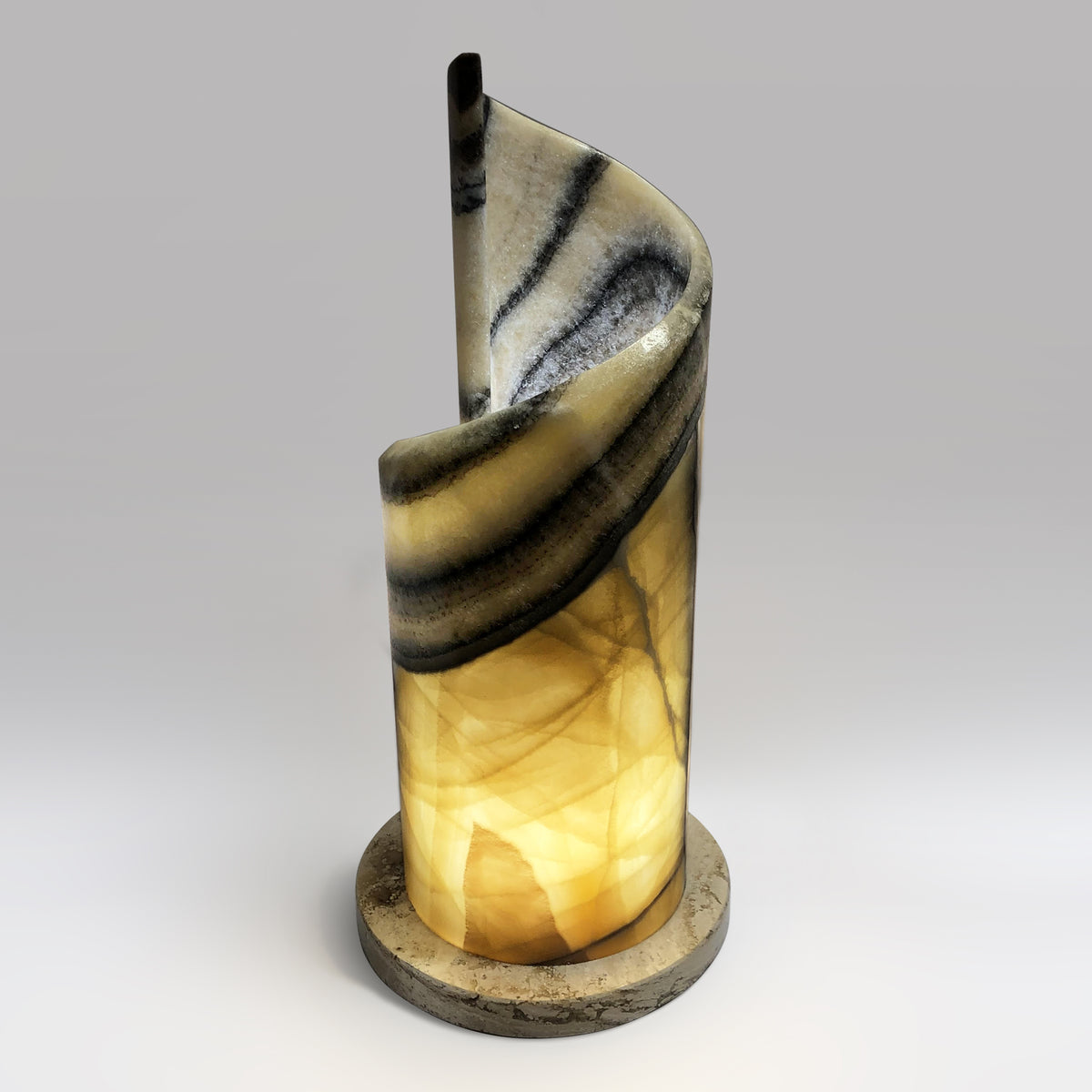 Onyx Tower Lamp