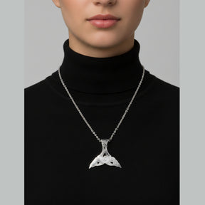 Pendentif queue de baleine