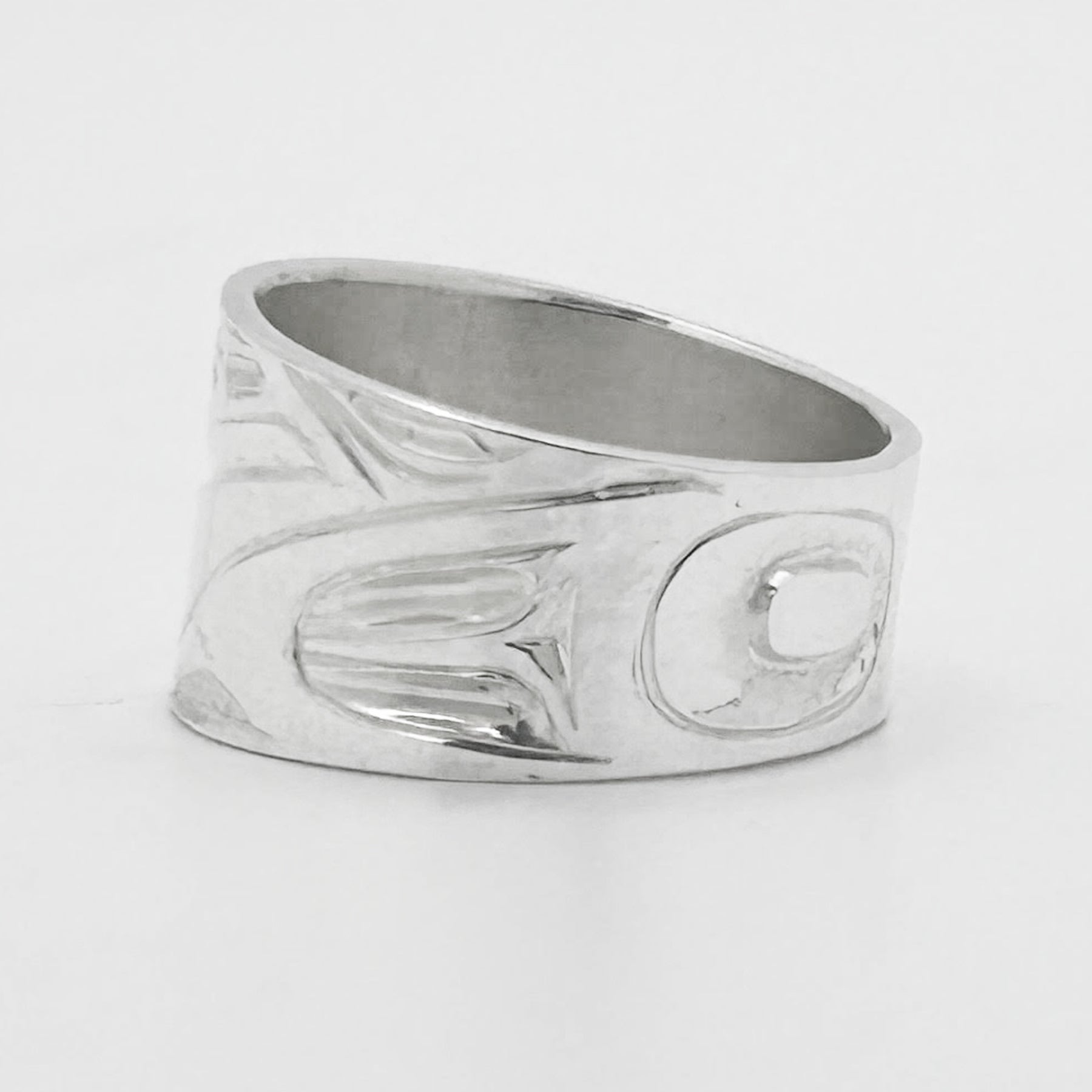 Raven Ring