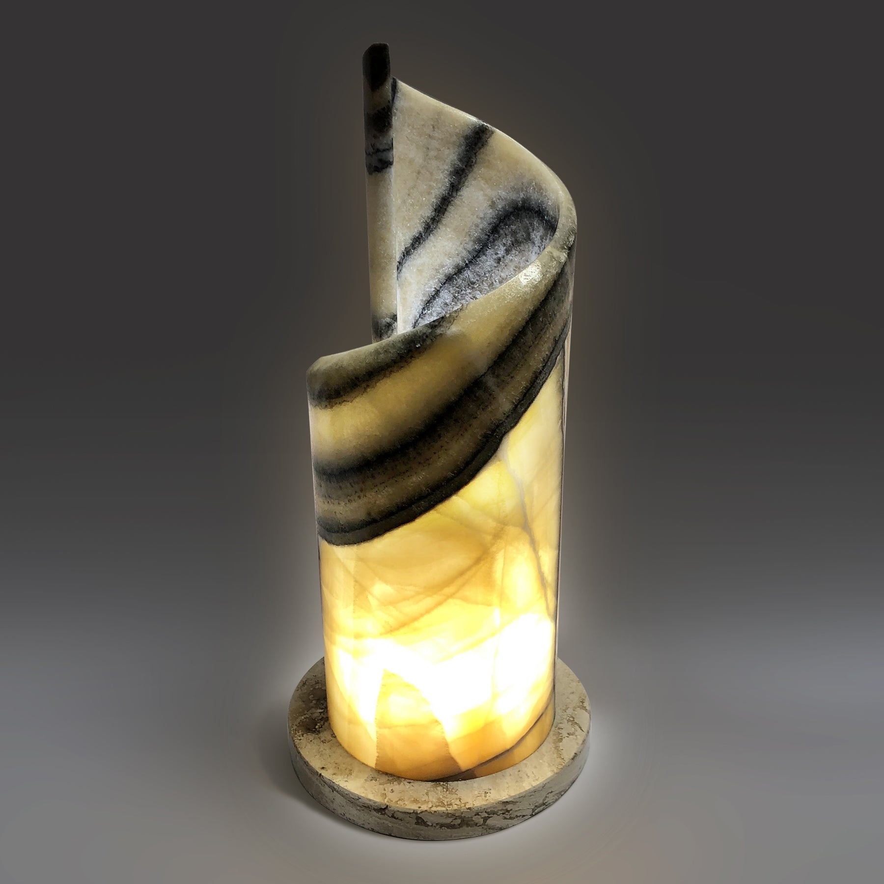 Onyx Tower Lamp